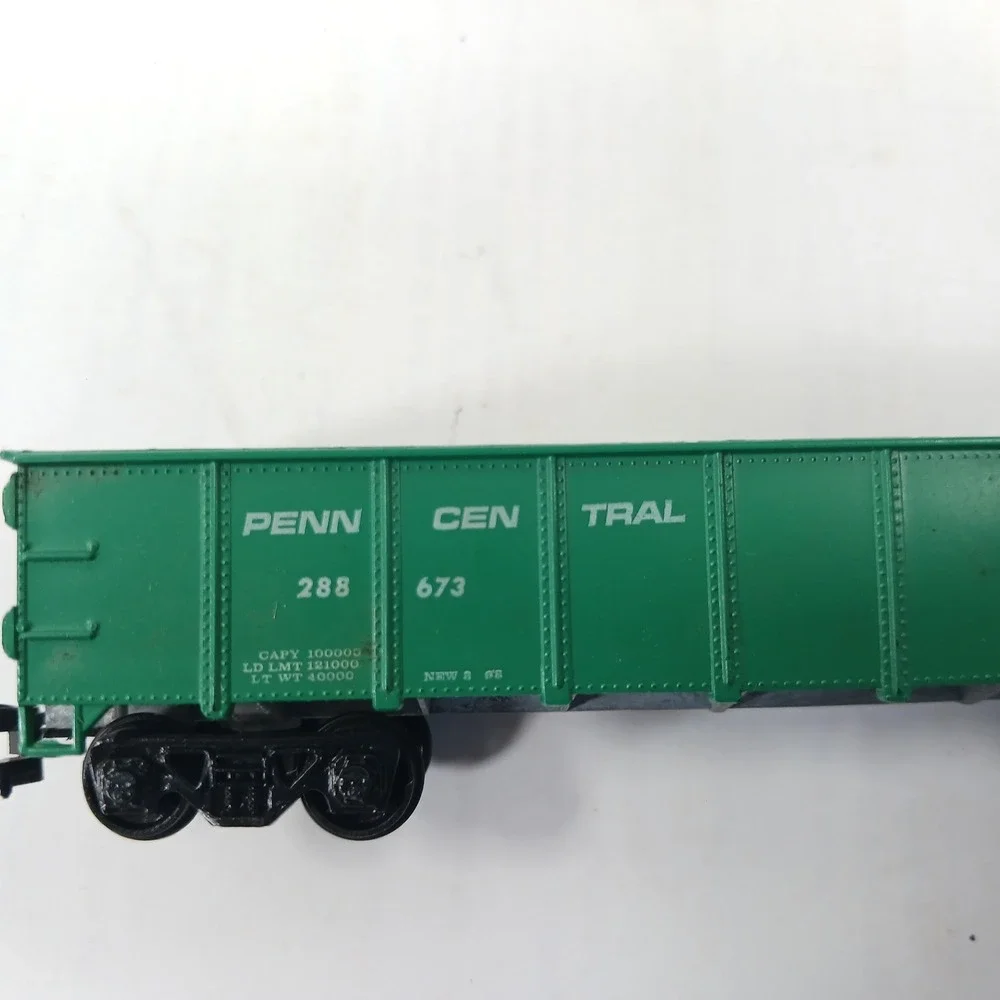 Penn Central Gondola Green 40ft Model Train Car 288 673 FB 101 A